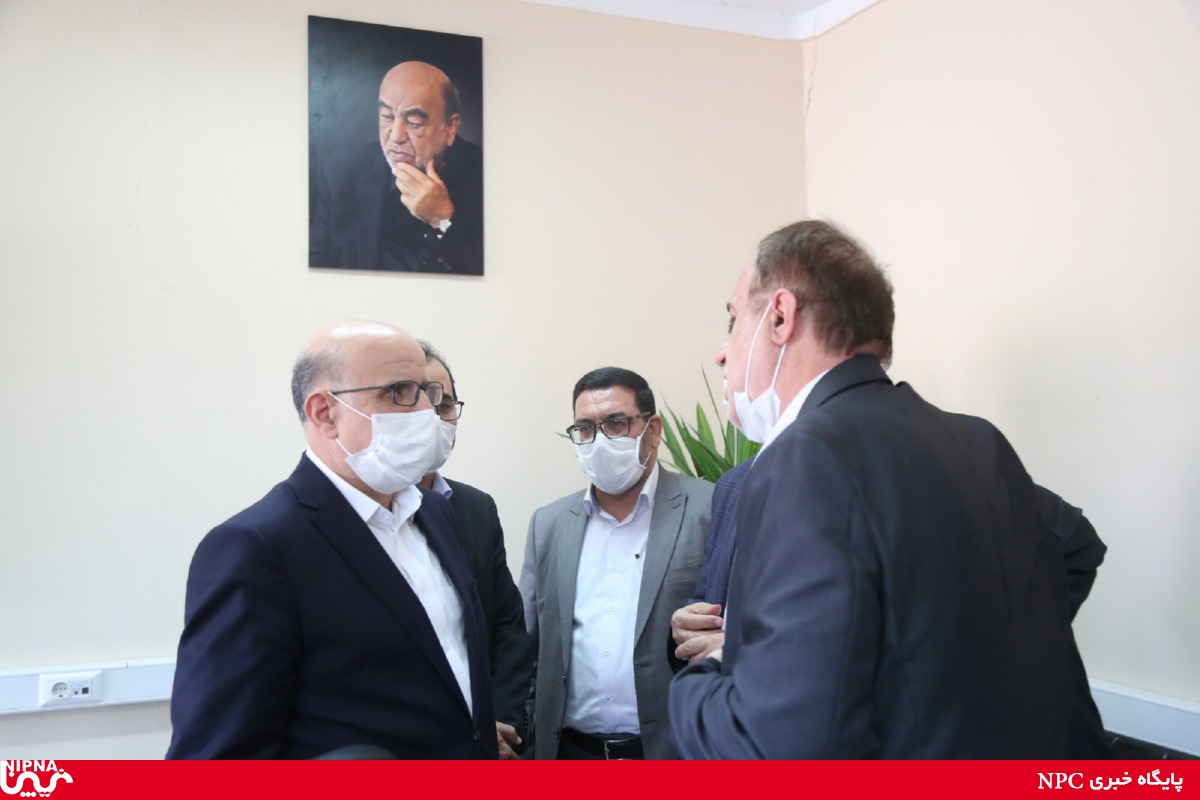 بازدید معاون وزیر نفت در امور پتروشیمی از طرح پتروشیمی هگمتانه و تصفیه خانه همدان   21