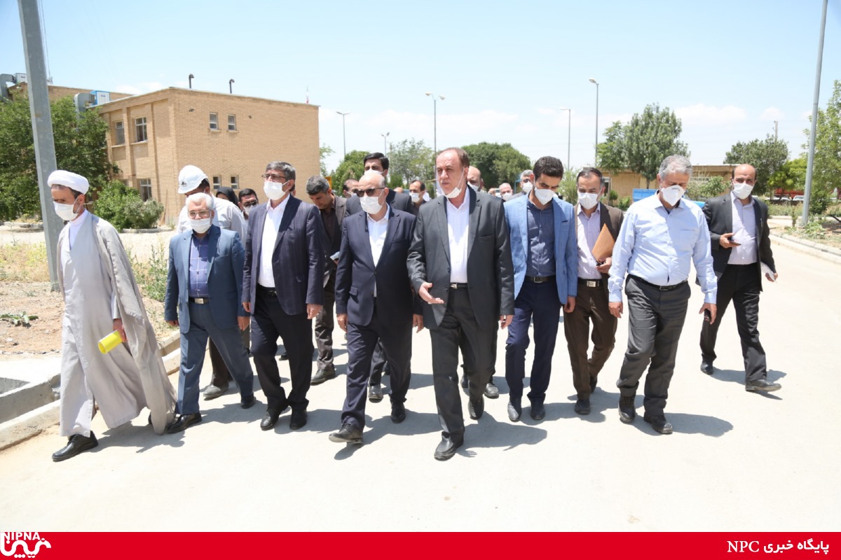 بازدید معاون وزیر نفت در امور پتروشیمی از طرح پتروشیمی هگمتانه و تصفیه خانه همدان   22