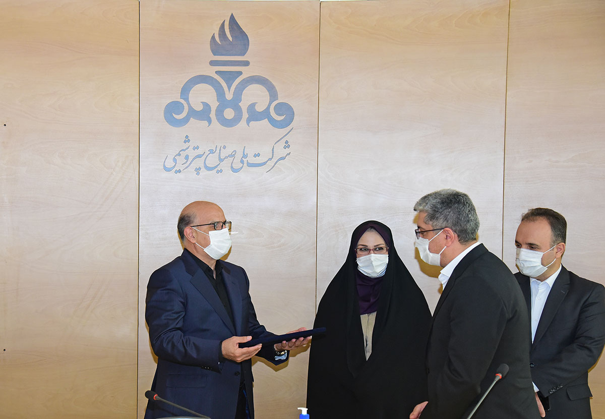 تکریم و معارفه مدیر طرح های شرکت ملی صنایع پتروشیمی 9