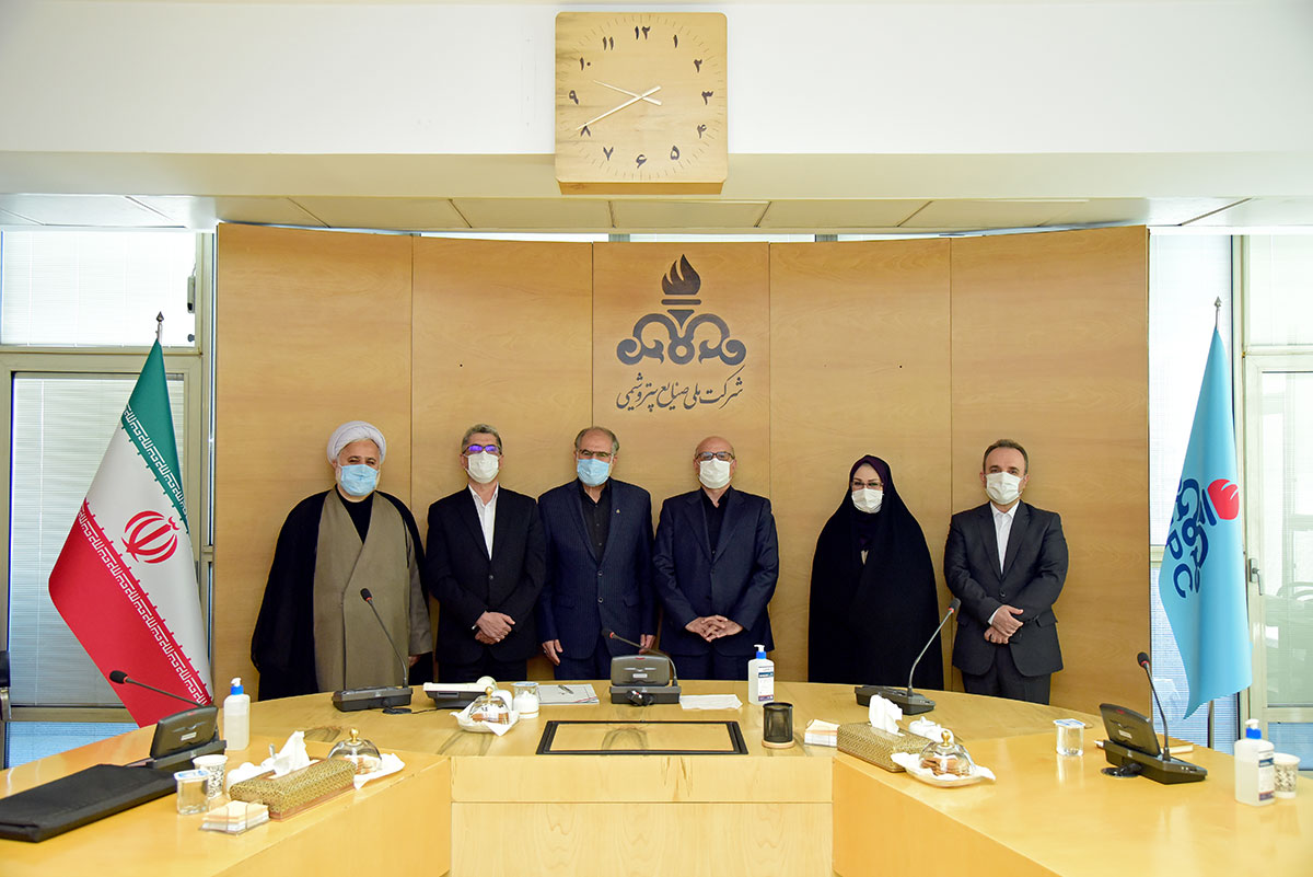 تکریم و معارفه مدیر طرح های شرکت ملی صنایع پتروشیمی 12