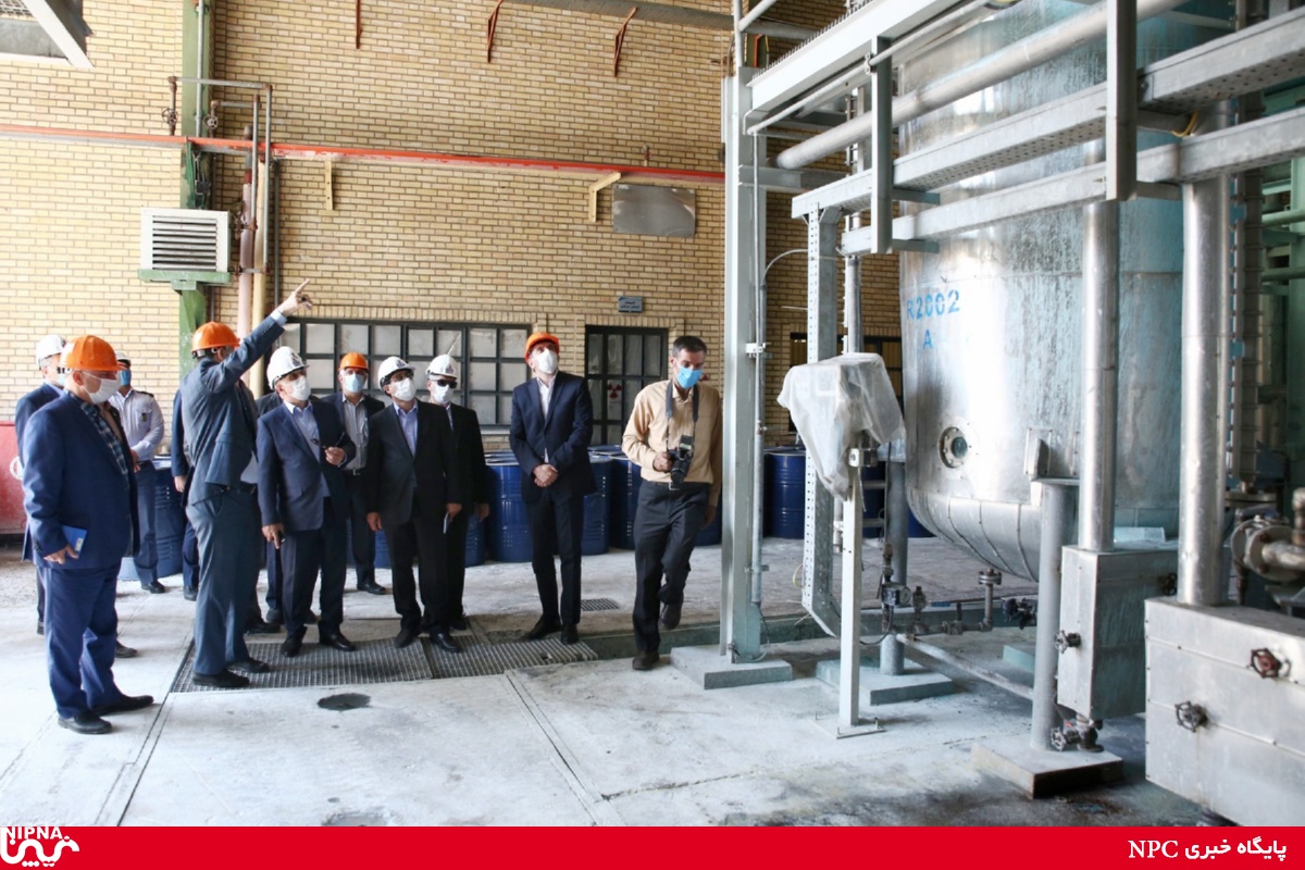 بازدید معاون وزیر نفت در امور پتروشیمی از مرکز اراک شرکت پژوهش و فناوری پتروشیمی 13
