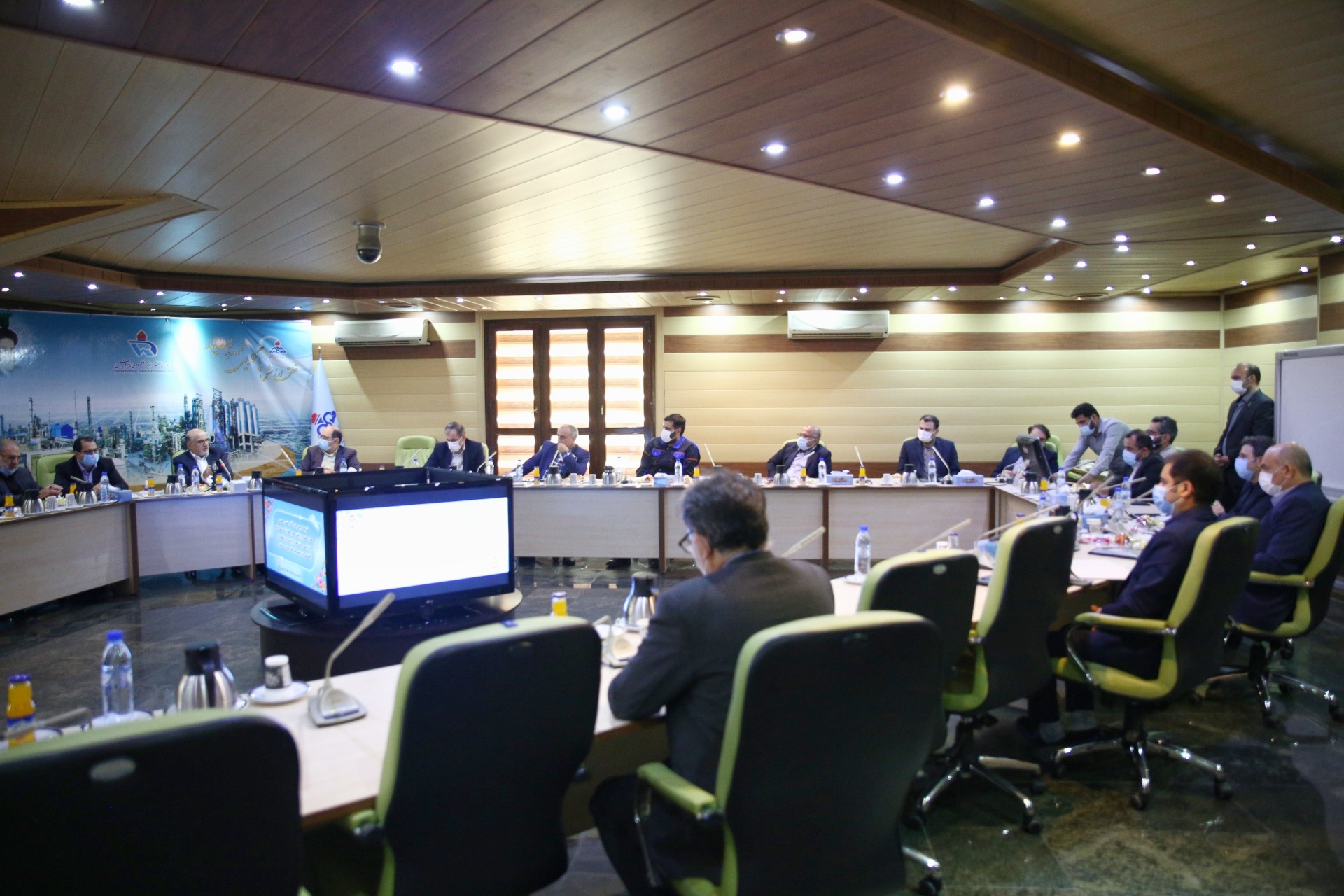 بازدید مدیرعامل شرکت ملی صنایع پتروشیمی از چند طرح توسعه ای در منطقه ماهشهر 29