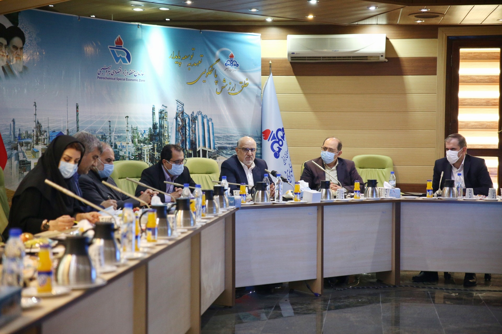 بازدید مدیرعامل شرکت ملی صنایع پتروشیمی از چند طرح توسعه ای در منطقه ماهشهر 30