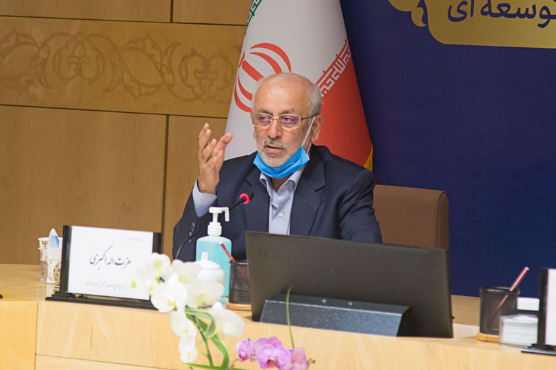 سومین نشست هم اندیشی بررسی الزامات قانونی شرکت های توسعه ای 10