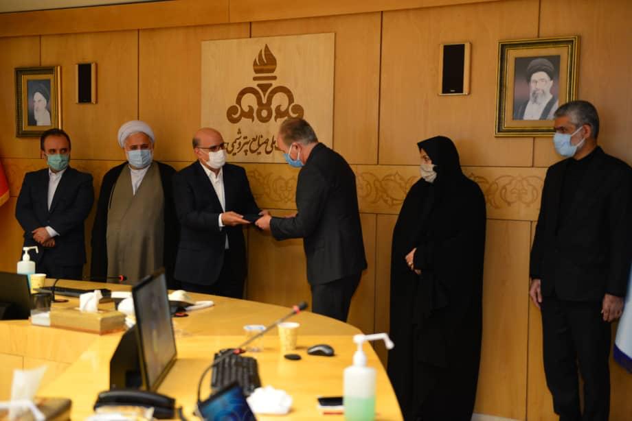 آیین تکریم و معارفه مدیر سرمایه گذاری و رئیس کل امور بین الملل شرکت ملی صنایع پتروشیمی 1