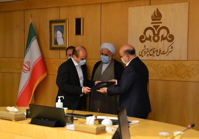 آیین تکریم و معارفه مدیر سرمایه گذاری و رئیس کل امور بین الملل شرکت ملی صنایع پتروشیمی 4