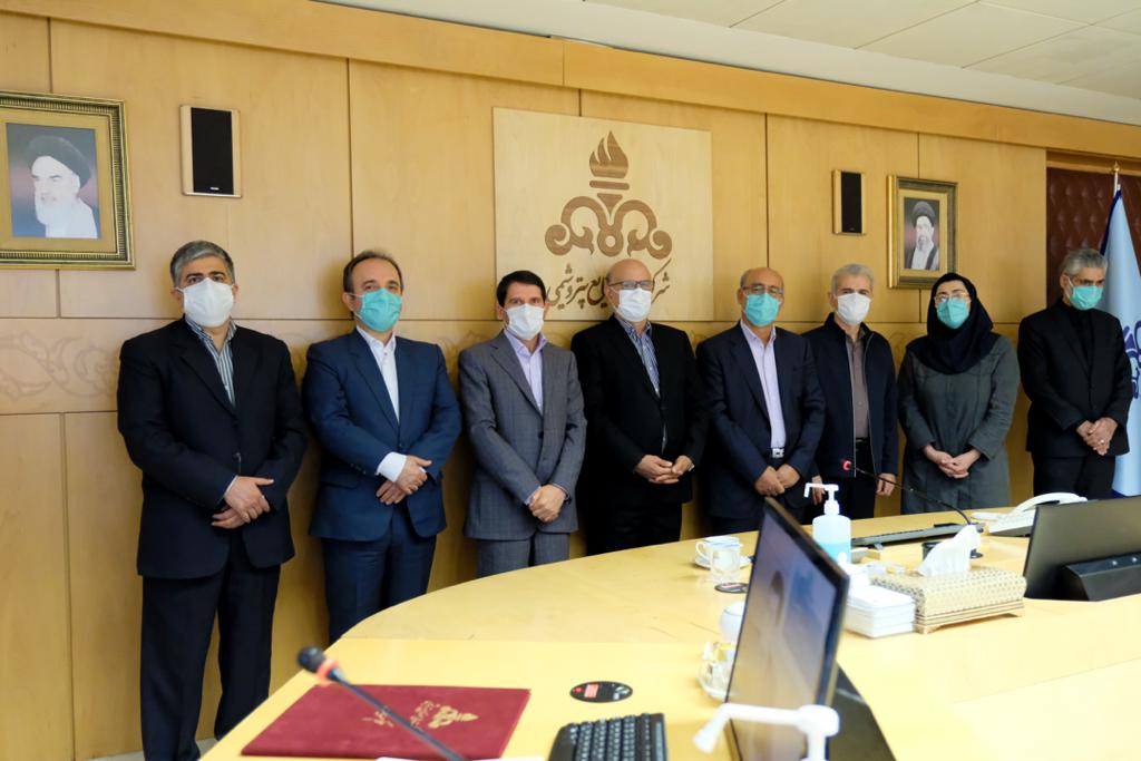 آیین تکریم و معارفه مدیر برنامه ریزی و توسعه شرکت ملی صنایع پتروشیمی  8