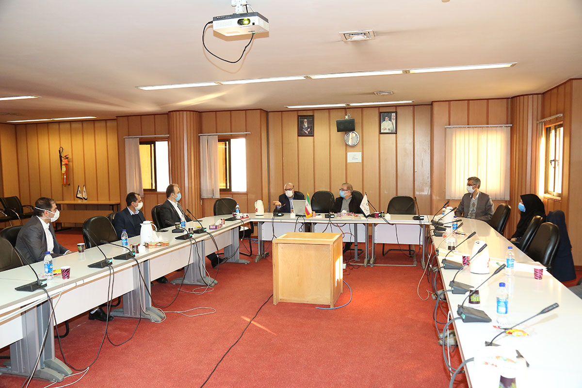 بازدید مهندس محمدی از شرکت پژوهش و فناوری پتروشیمی 9