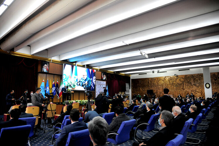 آیین گشایش بیست‌وپنجمین نمایشگاه نفت، گاز، پالایش و پتروشیمی 9