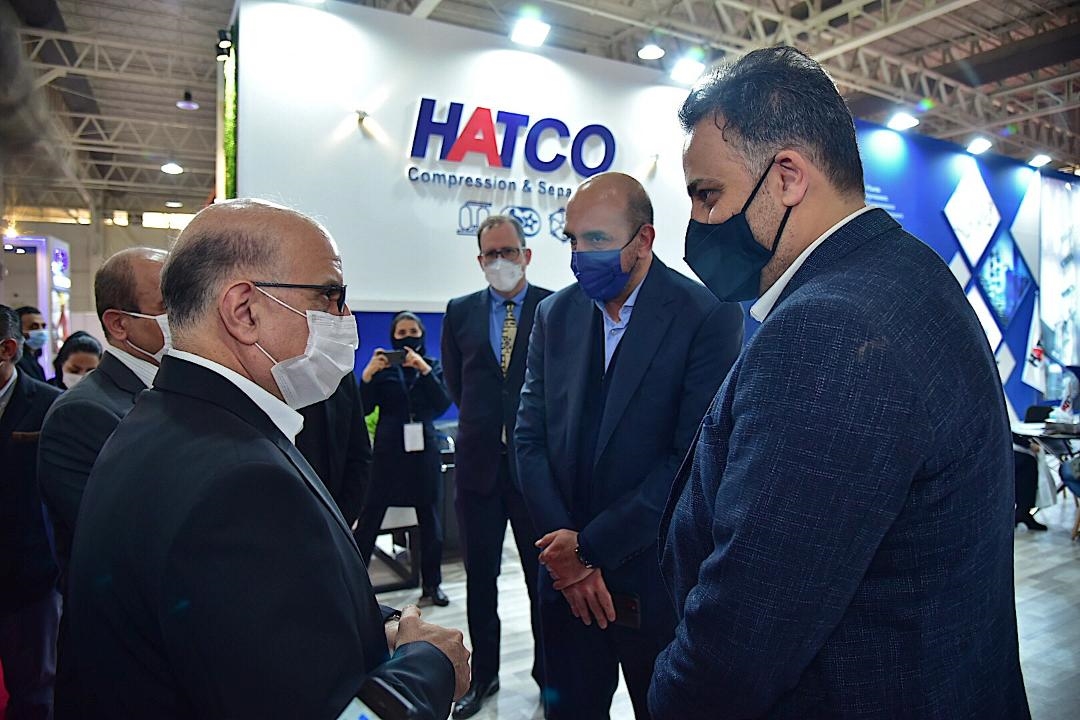 بازدید معاون وزیر نفت و مدیرعامل شرکت ملی صنایع پتروشیمی در آخرین روز از نمایشگاه صنعت نفت از سالن های 8و9 و  (1)31 7