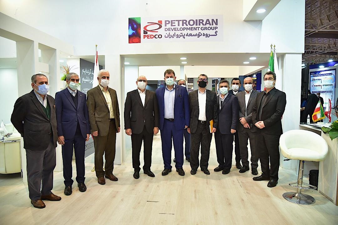 بازدید معاون وزیر نفت و مدیرعامل شرکت ملی صنایع پتروشیمی در آخرین روز از نمایشگاه صنعت نفت از سالن های 8و9 و  (1)31 9