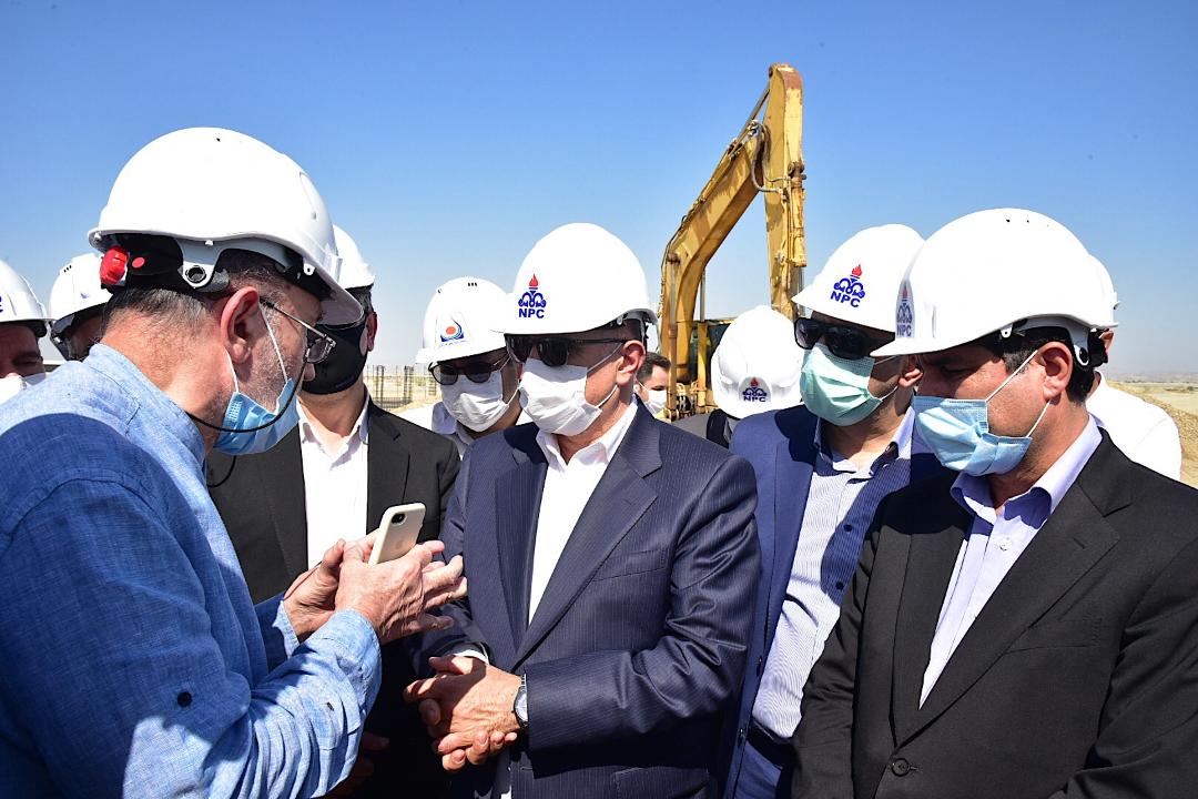 بازدید معاون وزیر نفت و مدیرعامل شرکت ملی صنایع پتروشیمی از طرح‌های توسعه‌ای صنعت پتروشیمی در منطقه مکران 10