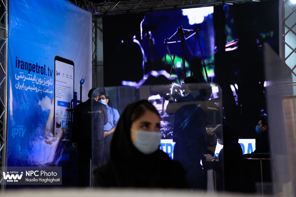 حاشیه روز اول چهاردهمین نمایشگاه بین المللی ایران پلاست 12