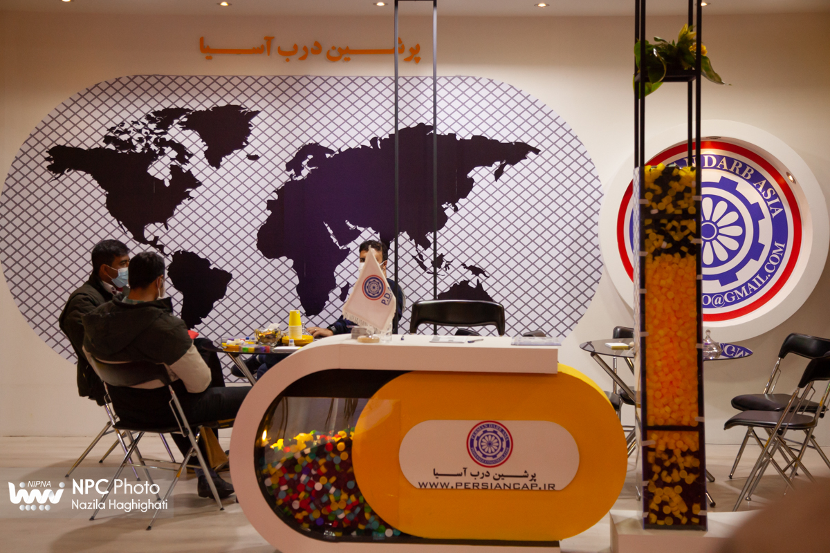 حاشیه روز اول چهاردهمین نمایشگاه بین المللی ایران پلاست - 3 18