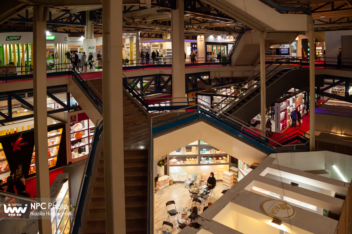 حاشیه روز اول چهاردهمین نمایشگاه بین المللی ایران پلاست - 3 20