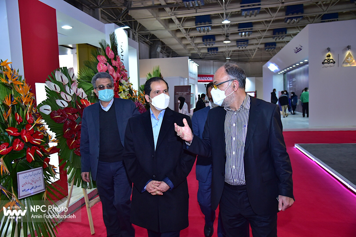 غرفه شرکت ملی صنایع پتروشیمی در دومین روز از چهاردهمین نمایشگاه بین المللی ایران پلاست 24