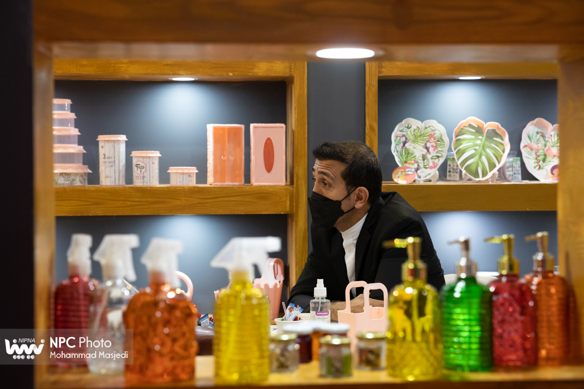 حاشیه روز دوم چهاردهمین نمایشگاه بین المللی ایران پلاست - 1 13