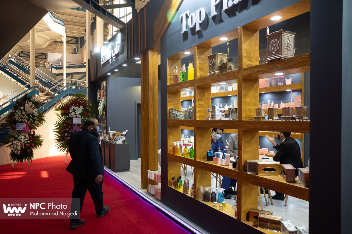 حاشیه روز دوم چهاردهمین نمایشگاه بین المللی ایران پلاست - 1 14