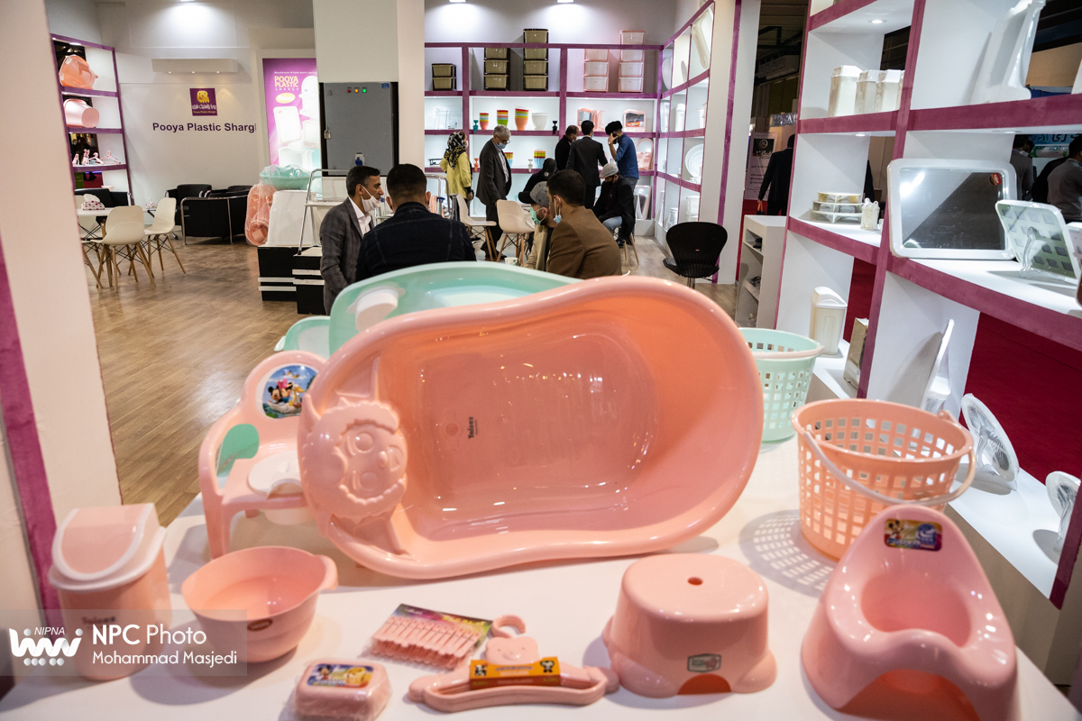 حاشیه روز دوم چهاردهمین نمایشگاه بین المللی ایران پلاست - 1 16