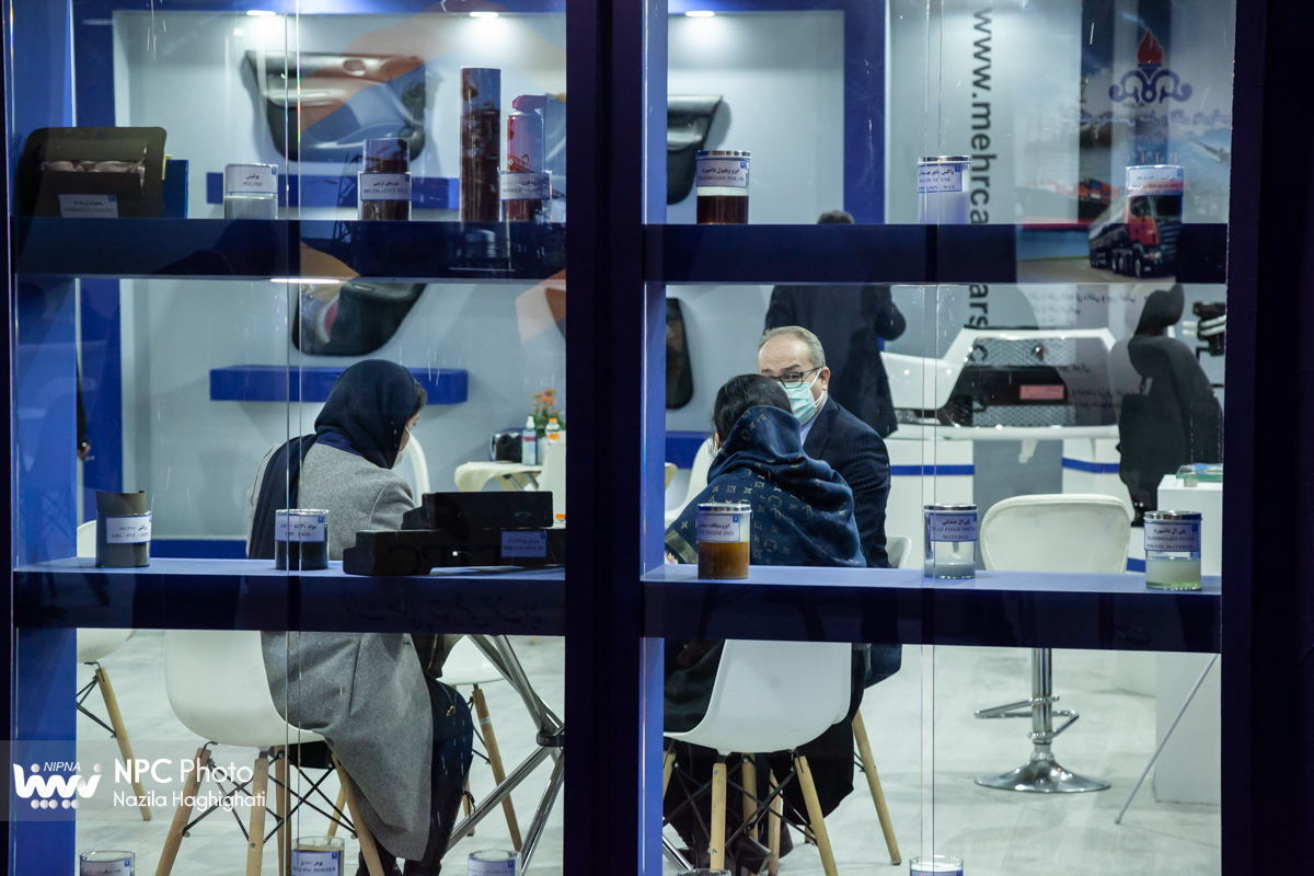 حاشیه روز دوم چهاردهمین نمایشگاه بین المللی ایران پلاست - 2 12