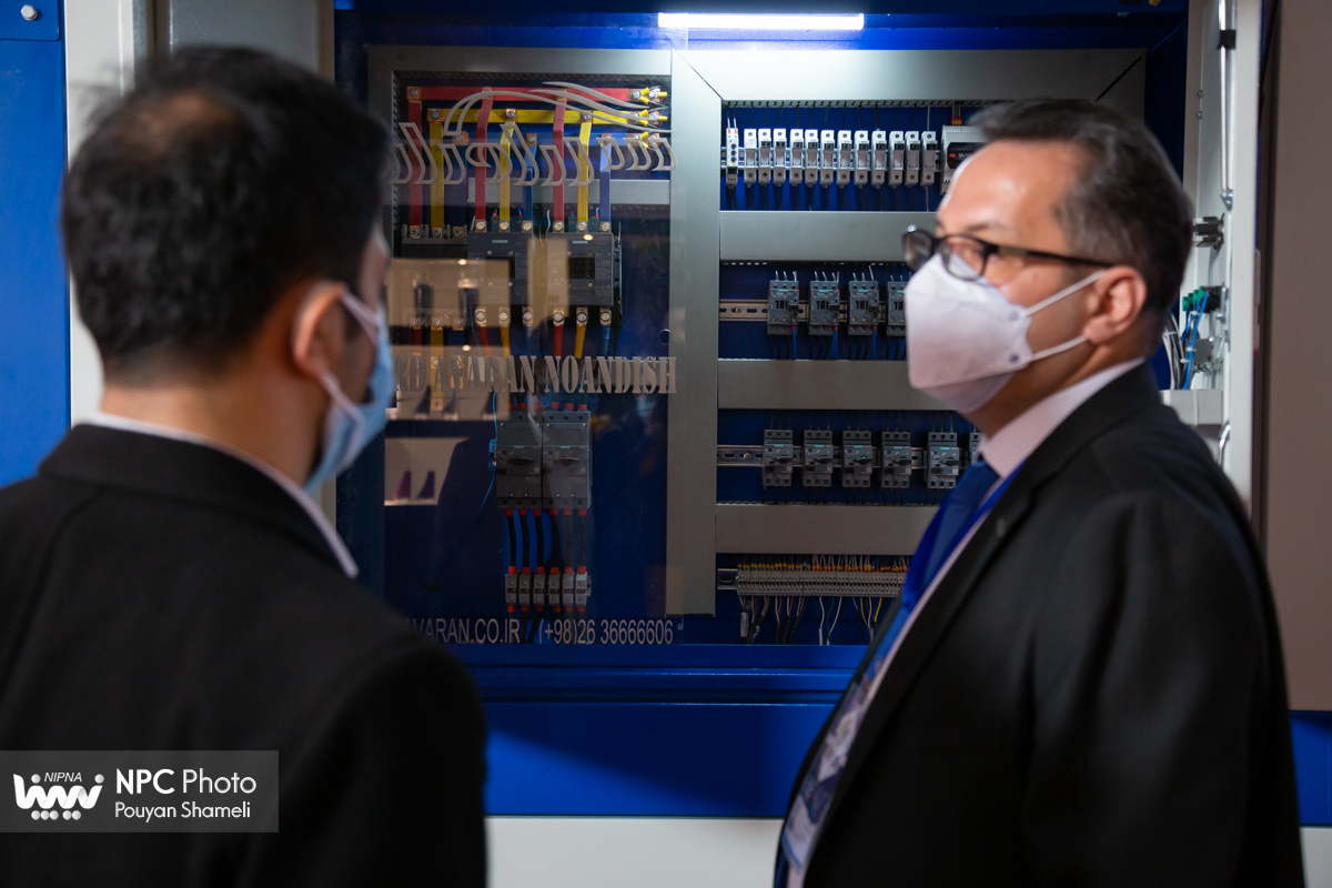 حاشیه روز دوم چهاردهمین نمایشگاه بین المللی ایران پلاست - 3 1