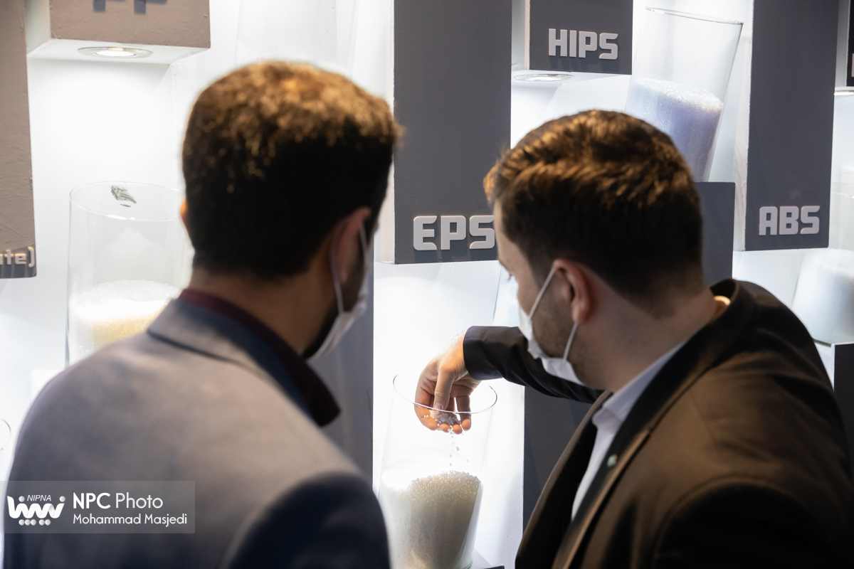 غرفه شرکت ملی صنایع پتروشیمی در سومین روز از چهاردهمین نمایشگاه بین المللی ایران پلاست - 1 12