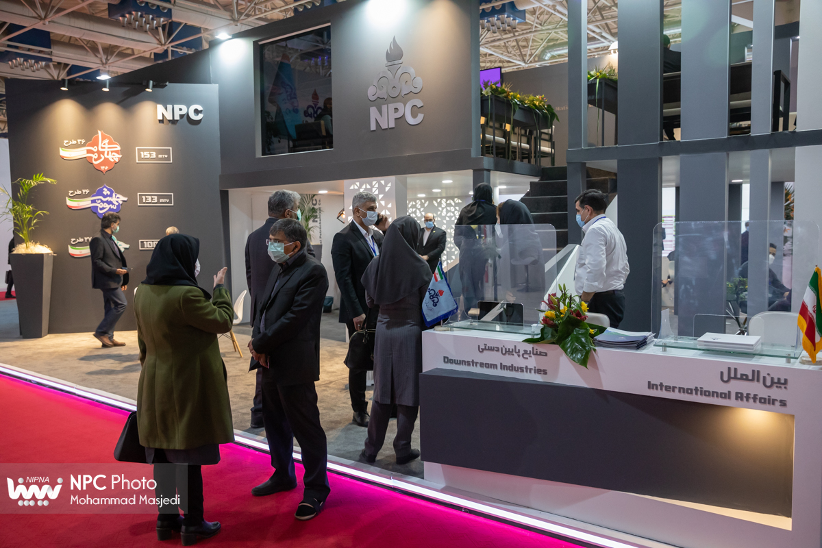 غرفه شرکت ملی صنایع پتروشیمی در سومین روز از چهاردهمین نمایشگاه بین المللی ایران پلاست - 2 5