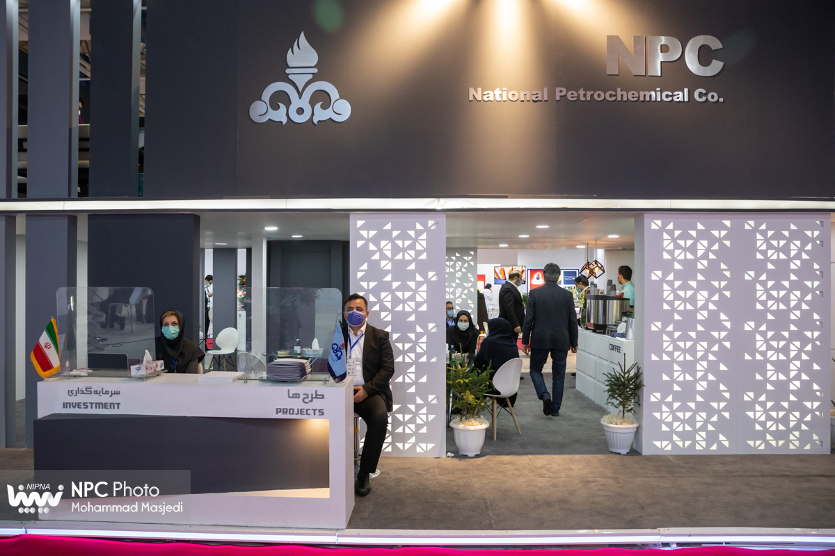 غرفه شرکت ملی صنایع پتروشیمی در سومین روز از چهاردهمین نمایشگاه بین المللی ایران پلاست - 2 12