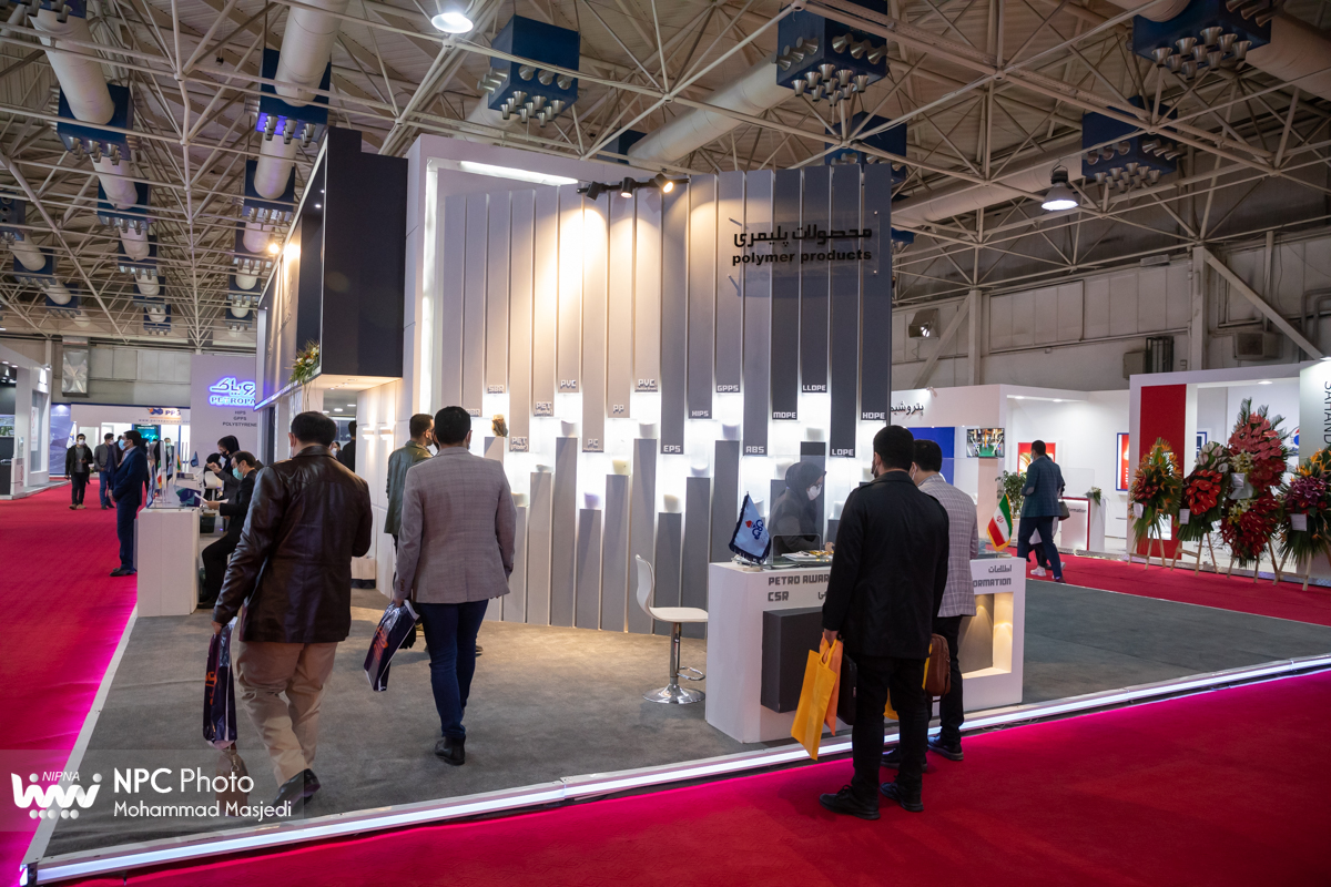 غرفه شرکت ملی صنایع پتروشیمی در سومین روز از چهاردهمین نمایشگاه بین المللی ایران پلاست - 2 15