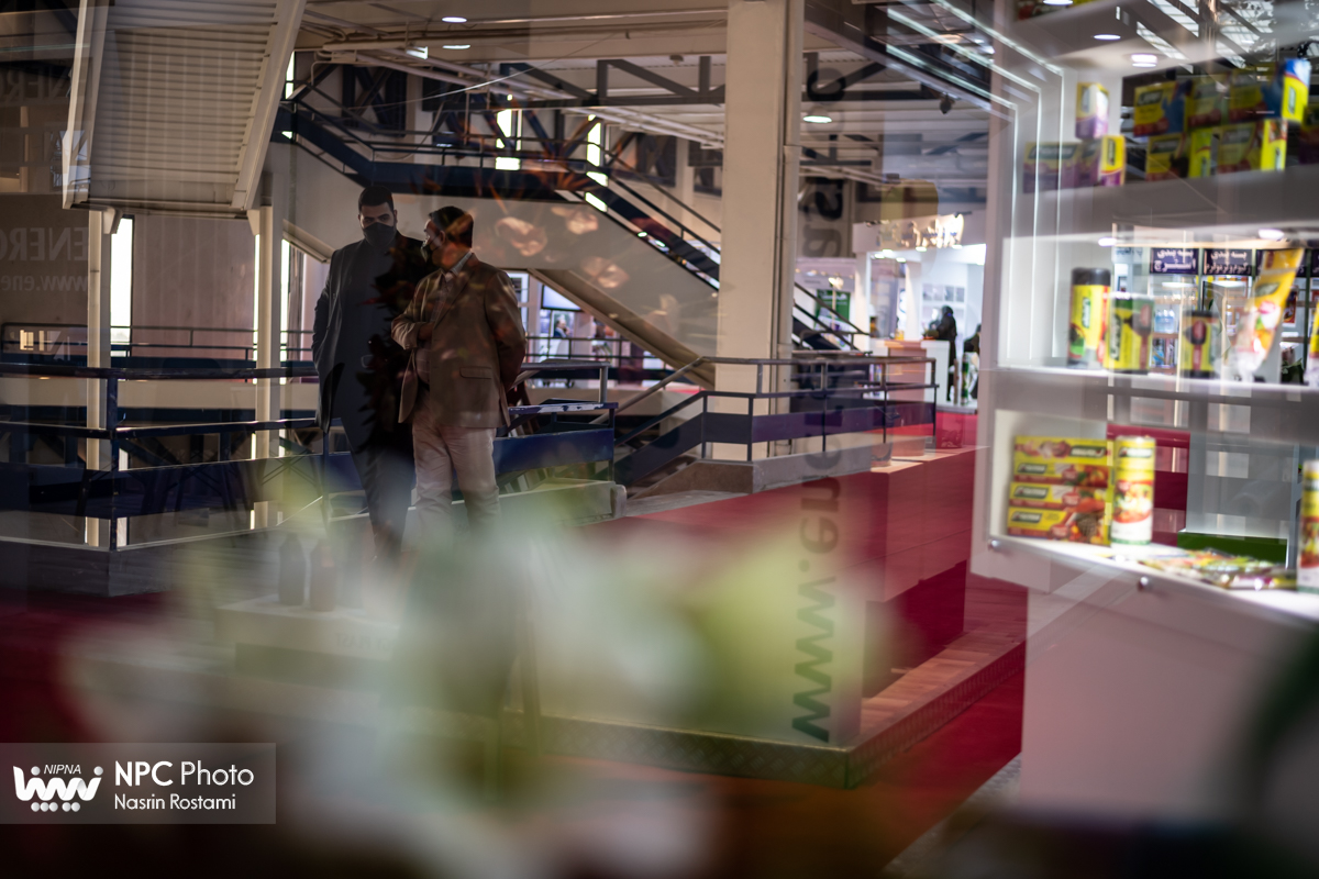 حاشیه روز سوم چهاردهمین نمایشگاه بین المللی ایران پلاست - 1 12