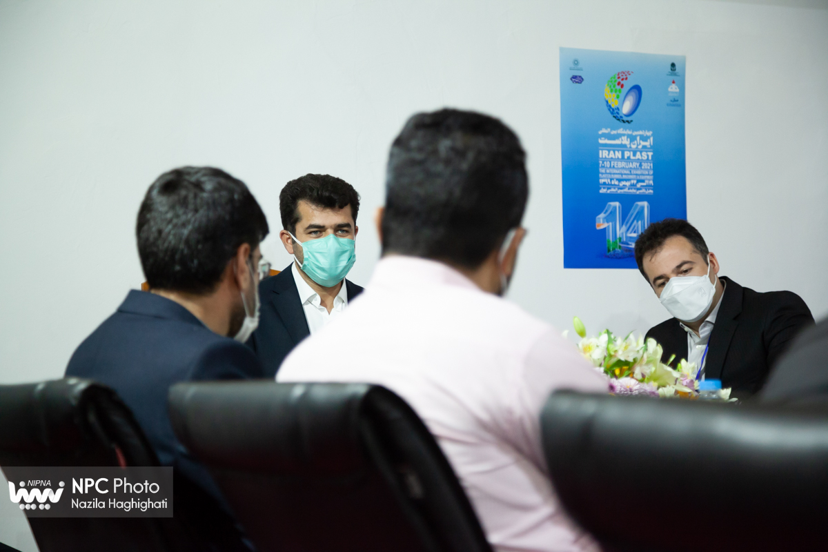 جلسات رییس ستاد نمایشگاه با هیئت های خارجی در چهاردهمین نمایشگاه بین المللی ایران پلاست 14