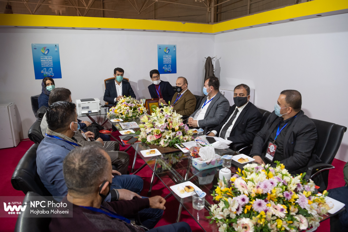 جلسات رییس ستاد نمایشگاه با هیئت های خارجی در چهاردهمین نمایشگاه بین المللی ایران پلاست 15