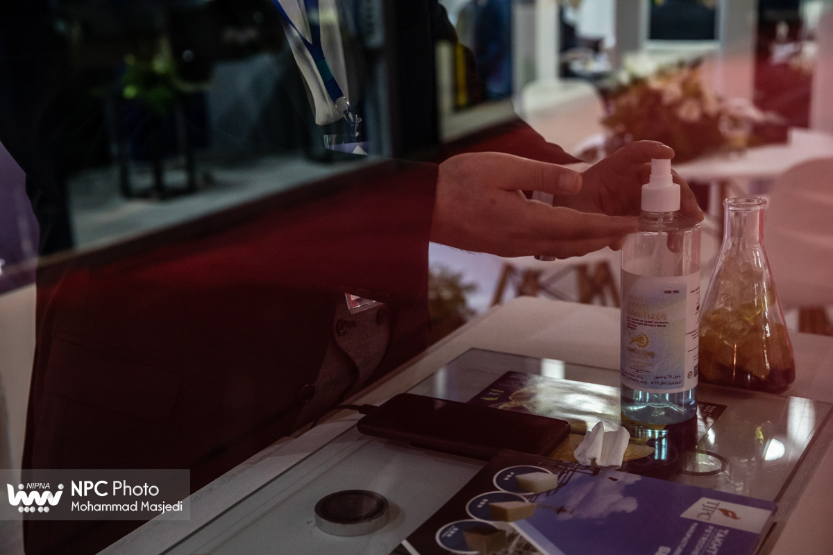 رعایت پروتکل های بهداشتی در چهاردهمین نمایشگاه بین المللی ایران پلاست 8