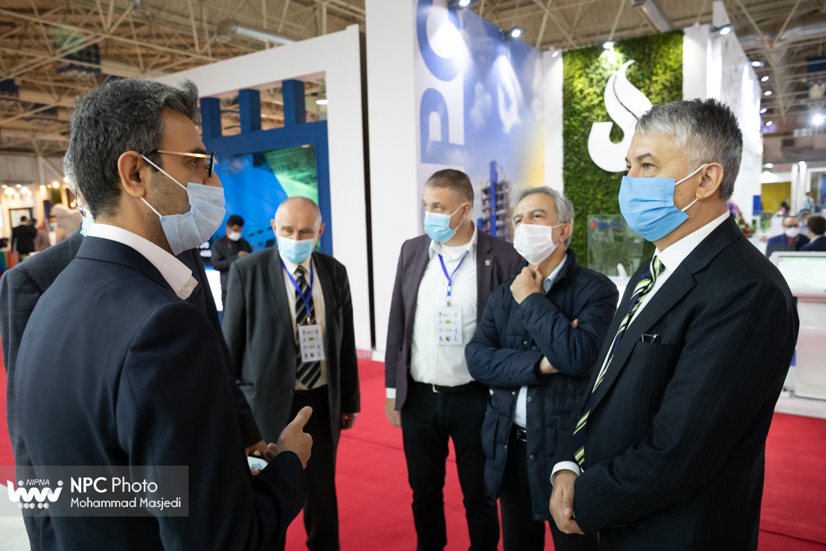 بازدید سفیر صربستان از چهاردهمین نمایشگاه بین المللی ایران پلاست 9