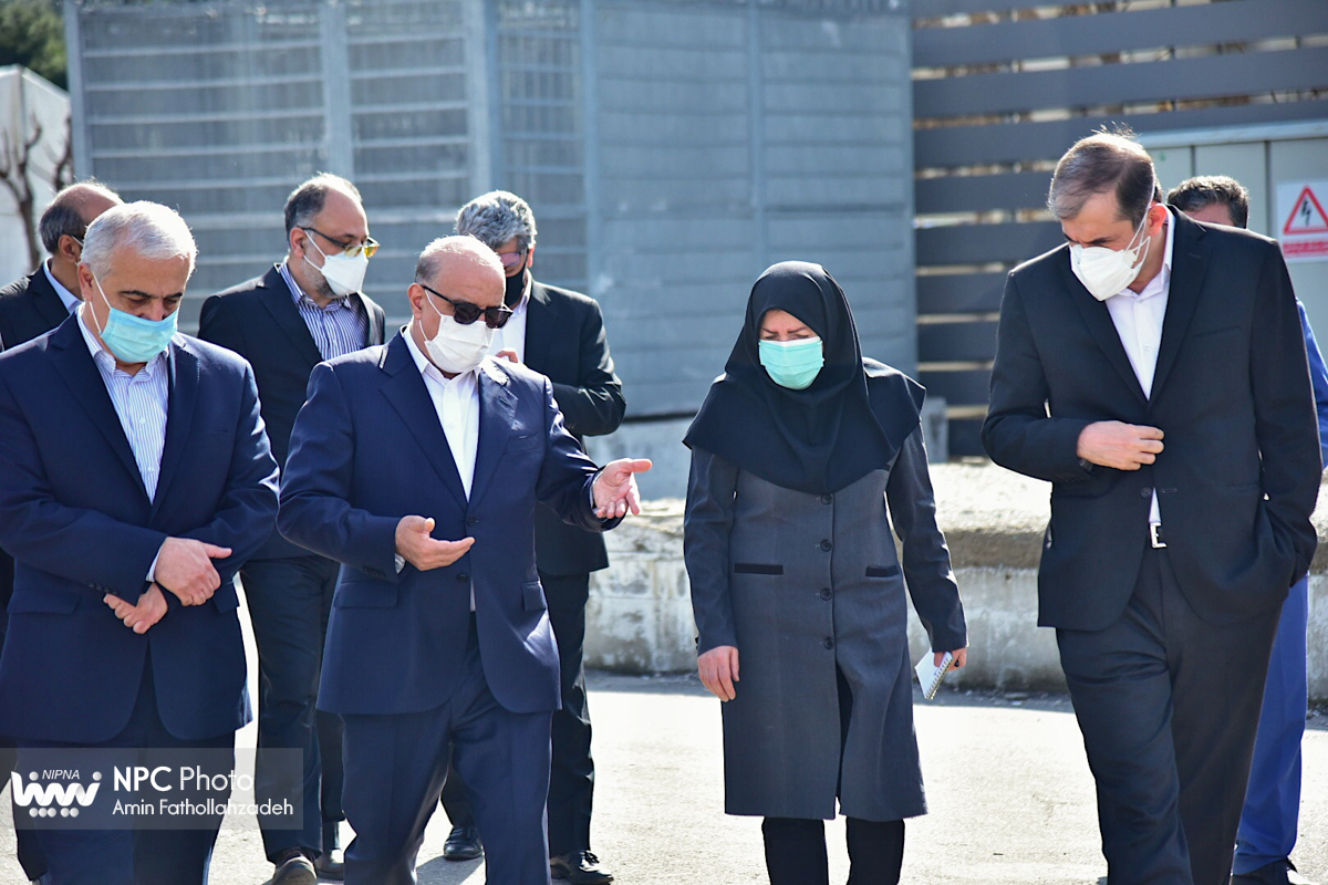 بازدید مدیرعامل شرکت ملی صنایع پتروشیمی در روز پایانی از چهاردهمین نمایشگاه بین المللی ایران پلاست  51