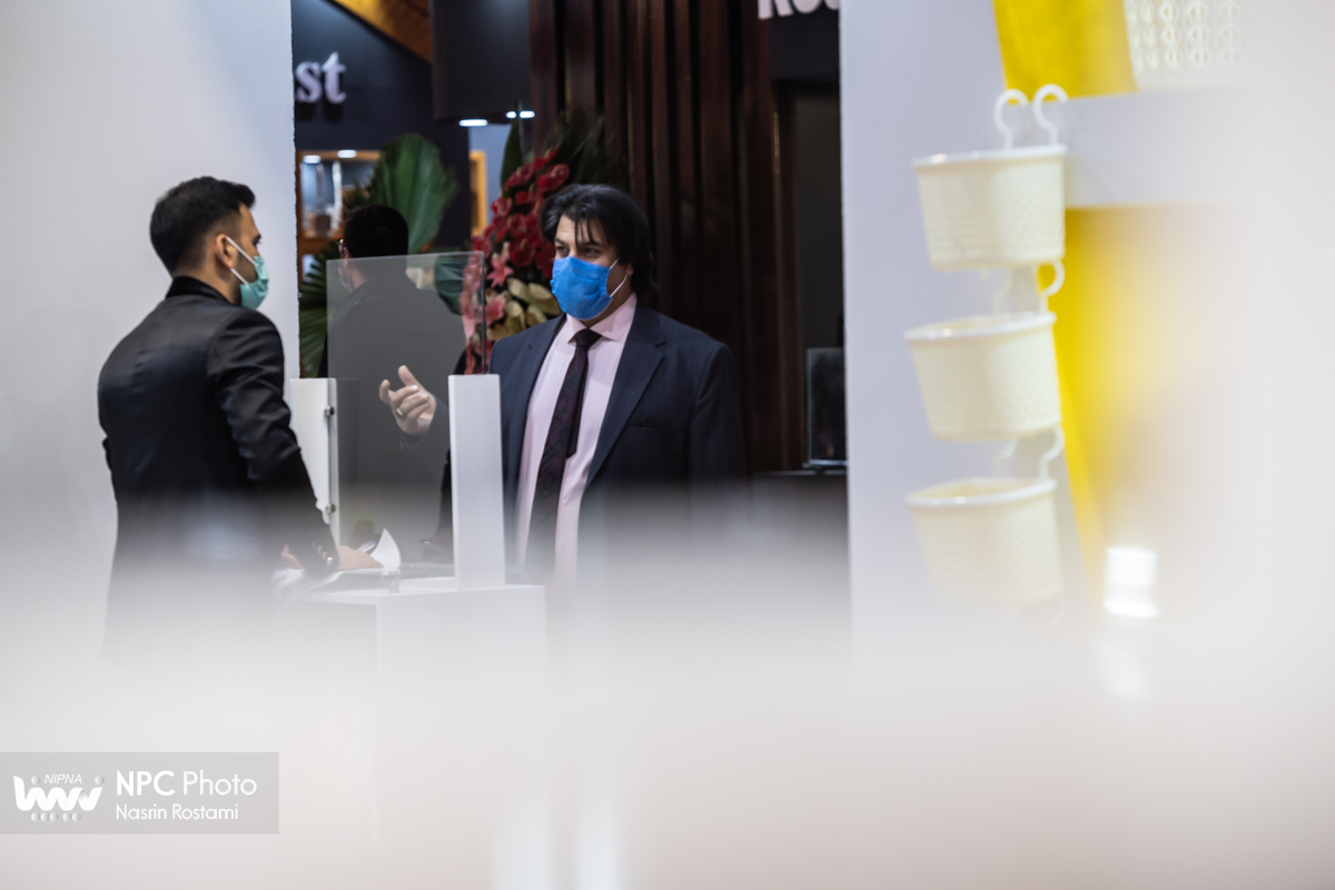 سالن 44 در چهارمین روز از چهاردهمین نمایشگاه بین المللی ایران پلاست 8