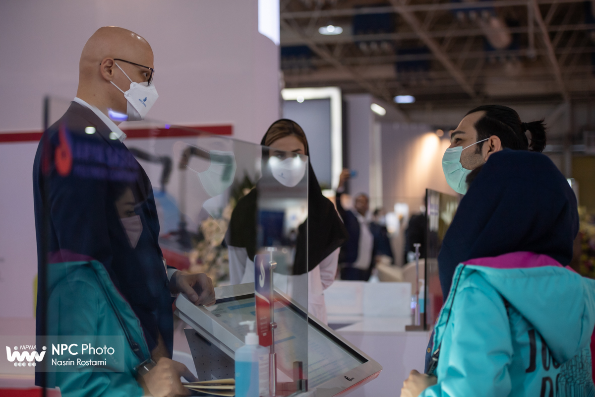 سالن های 41-41A در چهارمین روز از چهاردهمین نمایشگاه بین المللی ایران پلاست 11