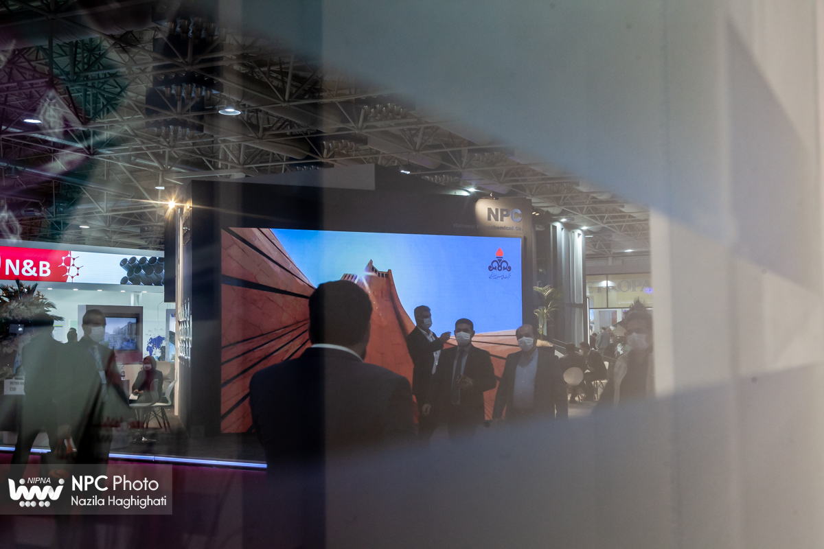 غرفه شرکت ملی صنایع پتروشیمی در چهارمین روز از چهاردهمین نمایشگاه بین المللی ایران پلاست  10