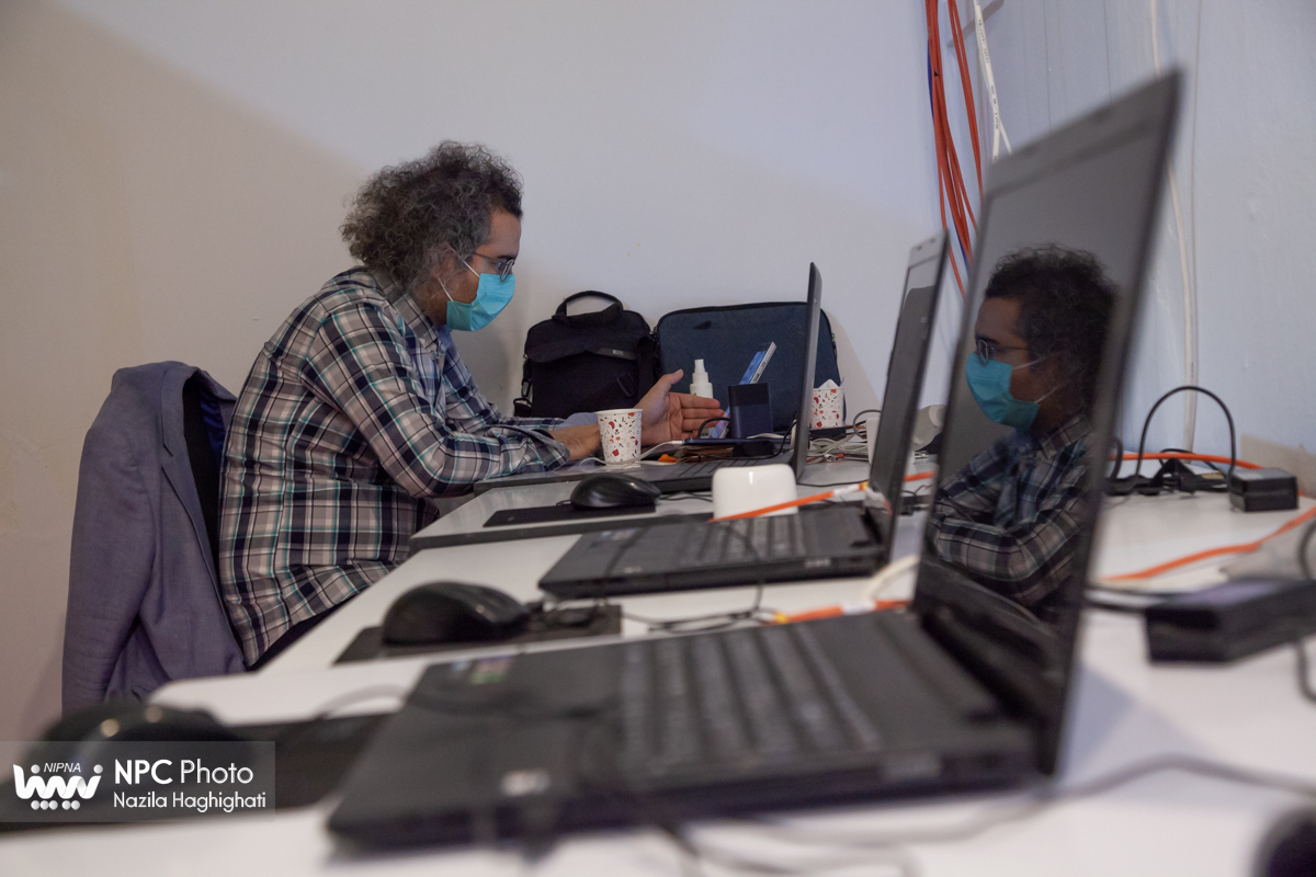 تلاش تیم پشتیبانی و اطلاع رسانی در چهاردهمین نمایشگاه بین المللی ایران پلاست 3