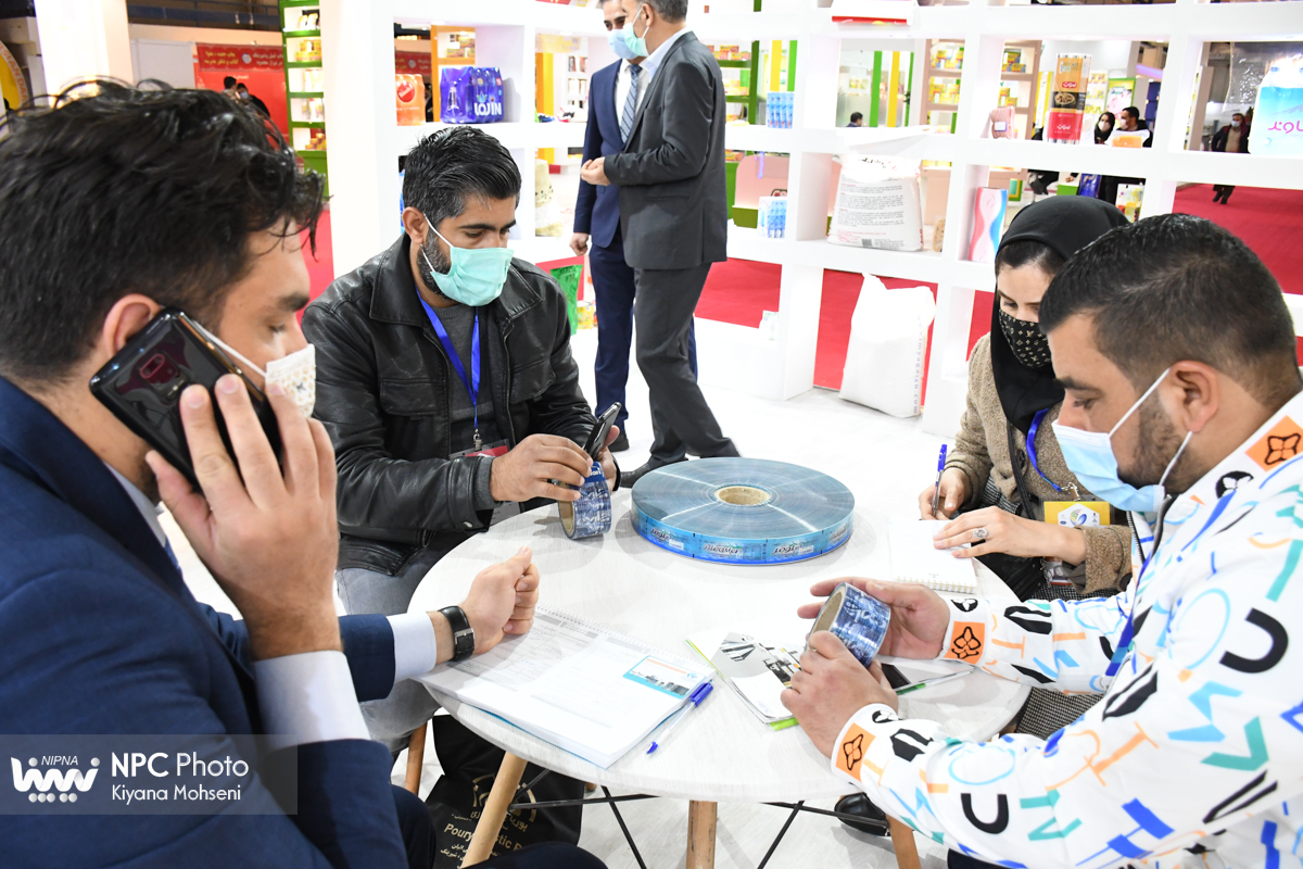 حضور هیئت های خارجی بازدید کننده در چهاردهمین نمایشگاه بین المللی ایران پلاست - 3 19