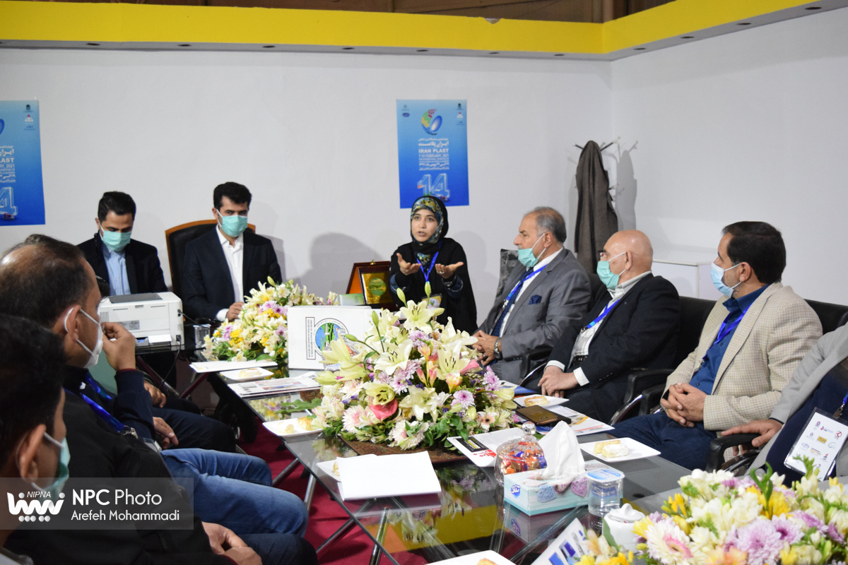 حضور هیئت های خارجی بازدید کننده در چهاردهمین نمایشگاه بین المللی ایران پلاست - 4 17