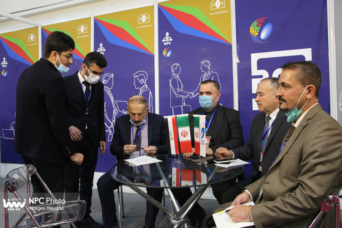 حضور هیئت های خارجی بازدید کننده در چهاردهمین نمایشگاه بین المللی ایران پلاست - 4 22