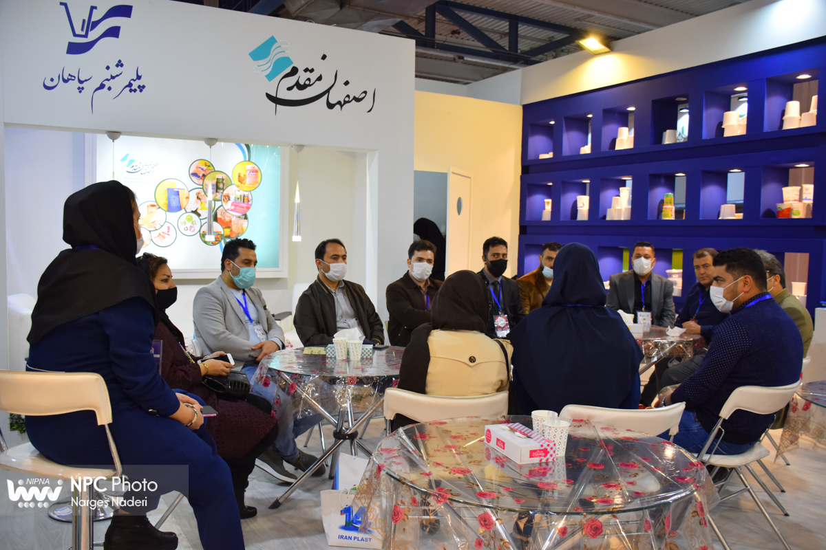 حضور هیئت های خارجی بازدید کننده در چهاردهمین نمایشگاه بین المللی ایران پلاست - 5 18