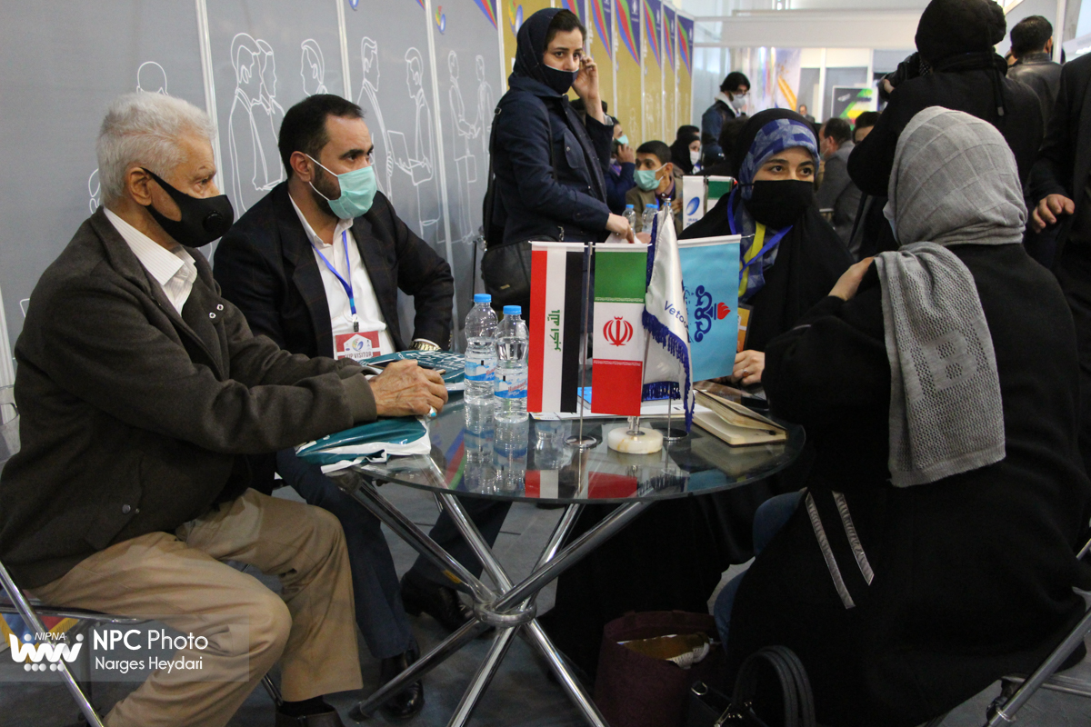 حضور هیئت های خارجی بازدید کننده در چهاردهمین نمایشگاه بین المللی ایران پلاست - 5 21