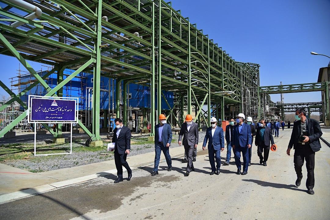 بازدید بهزاد محمدی معاون وزیر نفت و مدیر عامل شرکت ملی صنایع پتروشیمی از مرکز اراک شرکت پژوهش و فناوری پتروشیمی  7