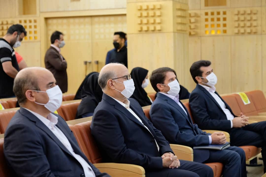 نشست خبری معاون وزیر نفت و مدیر عامل شرکت ملی صنایع پتروشیمی/خرداد1400 1