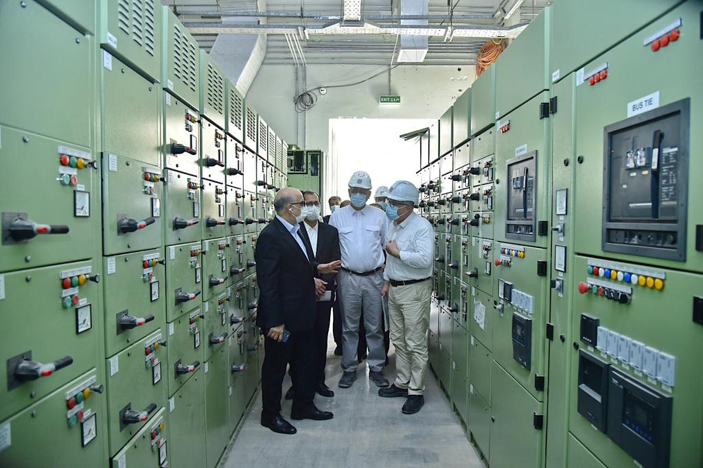 بازدید میدانی معاون وزیر نفت و مدیرعامل شرکت ملی صنایع پتروشیمی از طرح ها و مجتمع های مستقر در عسلویه و منطقه پارسیان /11و 12خرداد 1400