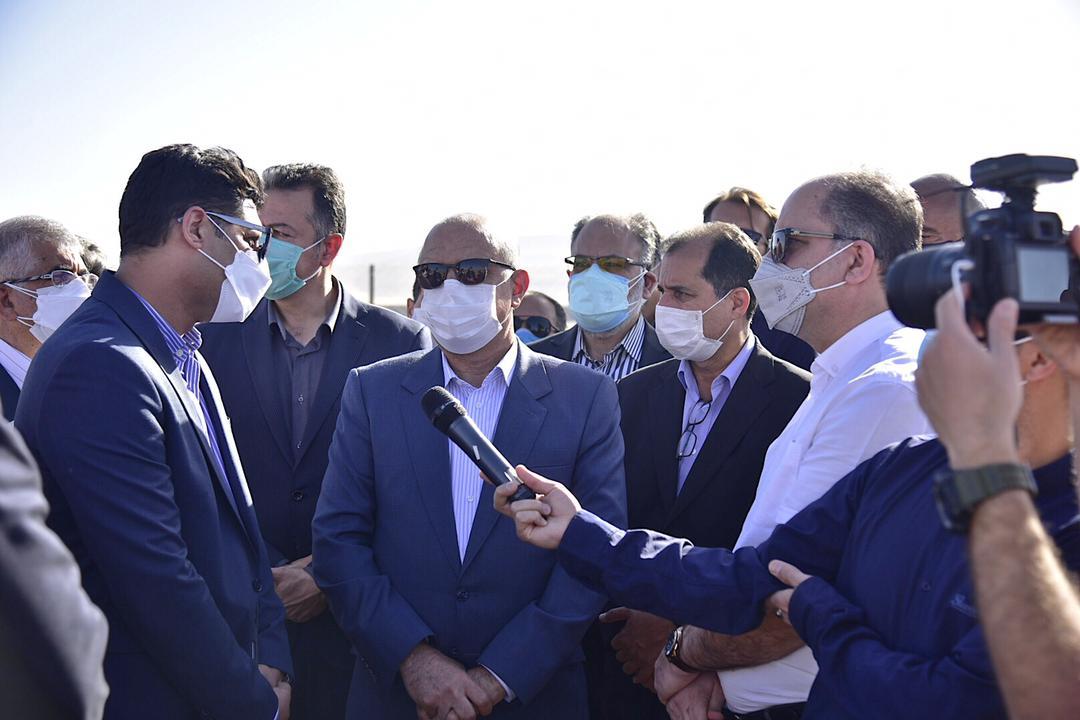 بازدید میدانی معاون وزیر نفت و مدیر عامل شرکت ملی صنایع پتروشیمی ایران از پروژه GTPP اسلام آباد غرب (22 خرداد1400) 6