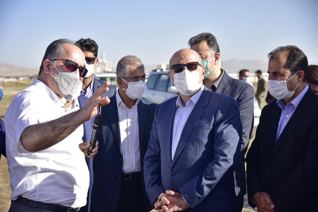 بازدید میدانی معاون وزیر نفت و مدیر عامل شرکت ملی صنایع پتروشیمی ایران از پروژه GTPP اسلام آباد غرب (22 خرداد1400) 7