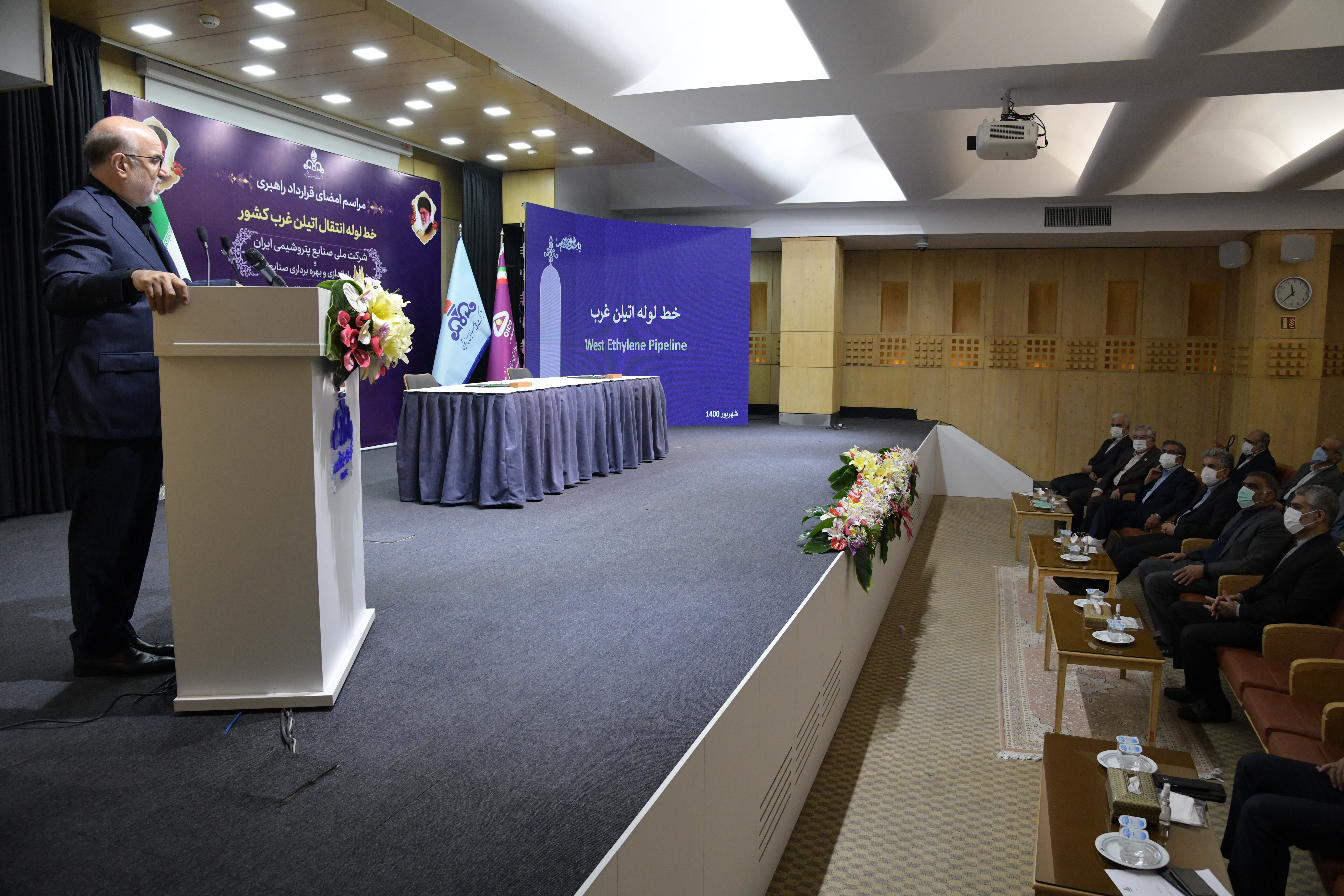 آیین امضای قرارداد راهبری خط لوله انتقال اتیلن غرب کشور 7